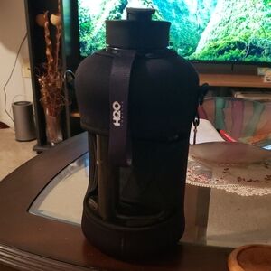 Black H2O Water Bottle
